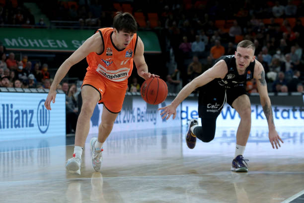 的统治地位 的统治地位